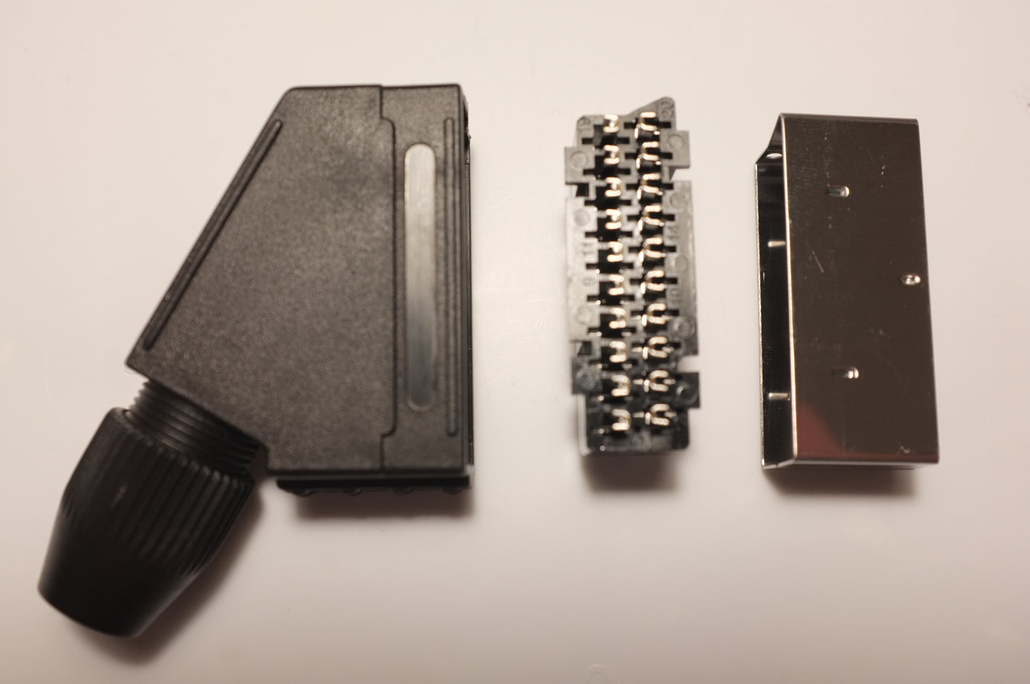 MiniDin 8pin Port & Scart Kit Options (Great for RGB projects) Scart Head Kit