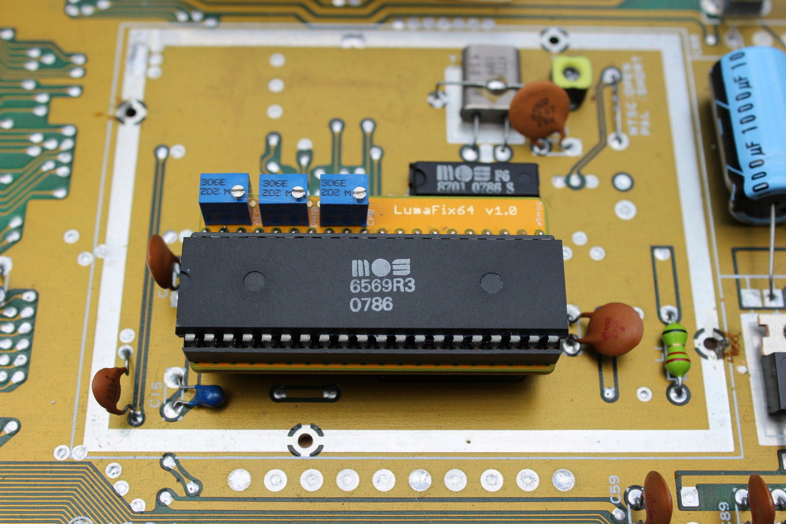 Commodore C64 / 64C JailBar Eliminator LumaFix64 Kit - RetroFixes LLC